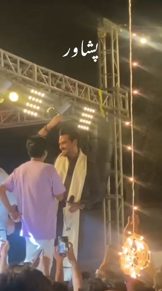 Humayun Saeed talking in Pashto